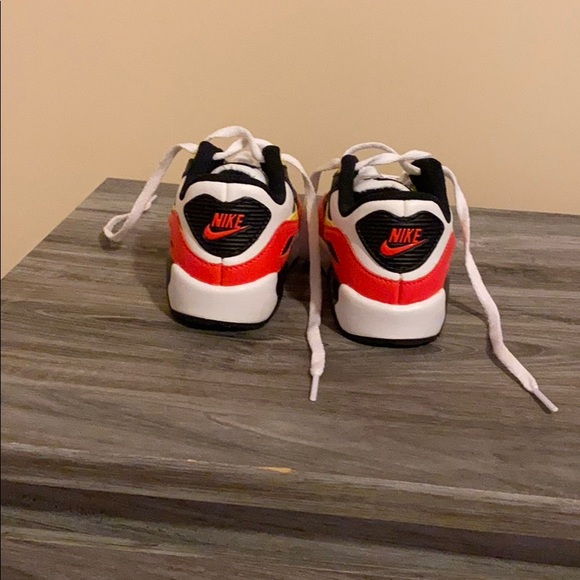 Shoes - Picture 2 of 5